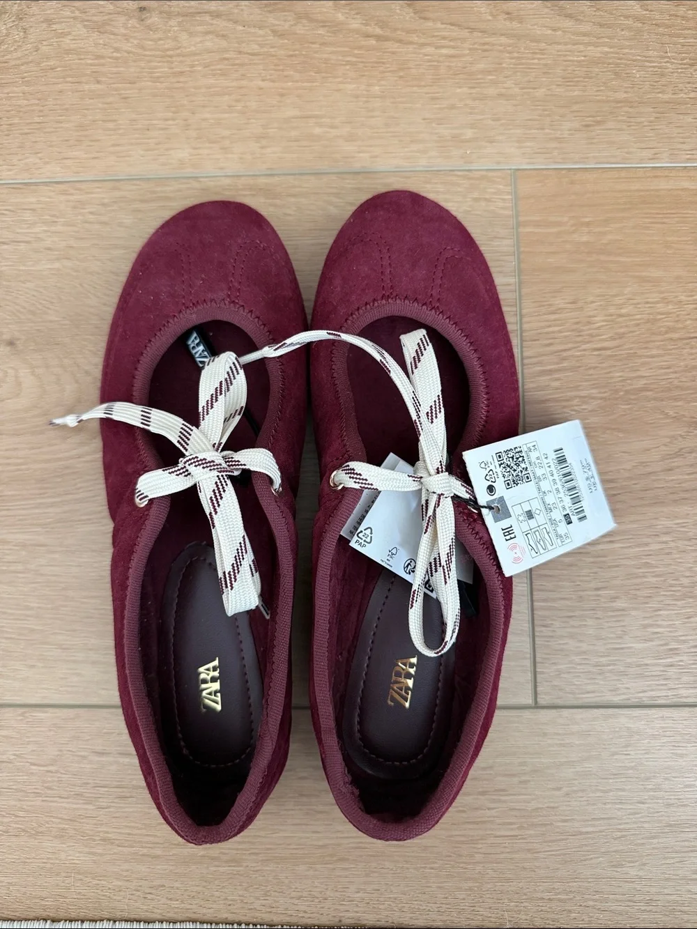 NWT ZARA Women's Burgundy Suede Ballet Flats with Bow Laces